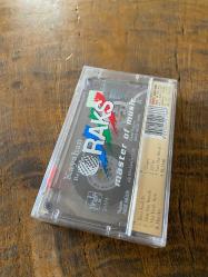 KAYAHAN - BENİ AZAD ET - KASET (JELATİNİNDE)