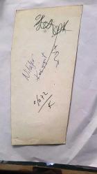 HÜLYA KOÇYİĞİT'İN KARDEŞİ NİLÜFER KOÇYİĞİT'İN ORİJİNAL BÜYÜK BOY FOTOĞRAFI - 24 x 12 cm EBADINDA - NİLÜFER KOÇYİĞİT, AYAKTA GÜLÜMSEYEREK POZ VERİRKEN ÇEKİLMİŞ ÇOK NET KALİTEDE BİR FOTOĞRAF... ÖZEL ARŞİV