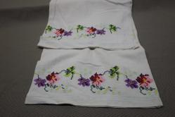 ÇİÇEK İŞLEMELİ ETAMİN YASTIK