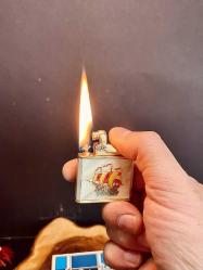 1950's ALMAN JBELO MONOPOL NADİR LAKELİ GEMİ İŞLEMELİ ALTIN KAPLAMA ESKİ İBELO BENZİNLİ ÇAKMAK