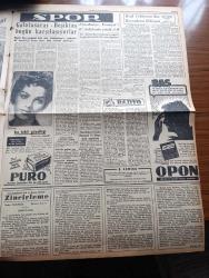 Yeni İstanbul Gazetesi - Turkish Newspaper - 6 Mayıs 1956 - üniforma yazan Habib Edib Törehan Başmakale - adliye vekili Hüseyin Avni Göktürk temyizdeki toplantıyı fiili bir mukavemet diye tavsif etti - Türk kızı Ece Özbayrak dünya daktilo sürat rekorunu Dün kırdı fotoğraf - Barıştan dem vuran komünist liderleri 1 Mayıs'ta Doğu Alman ordusunun ilk zırhlı birliklerini sokağa salmaktan geri durmamıştır fotoğraf - cezayir'de fransızlarla milliyetçiler arasındaki son çarpışmalar fotoğraf - Amerikalı senatörler Türkiye'ye iktisadi yardım arttırılmalıdır dediler - NATO konseyinin Dün görüştüğü meseleler - aradaki fark yazan Refik Halit Karay - halen balayında bulunan Grace Kelly ve Monako Prensi fotoğraf - Fenerbahçe Emniyeti 1 0 zor yendi fotoğraf - Muhtar yazan Fikret Arıt Yazı Dizisi - 10. Daktilografi müsabakasında Remington Rand fabrikasının mütehassısı da hazır bulundu - anneler Günü için hatıra pulu - Kocamustafapaşalıların derdi - Ziraat bankası'nın köylü vatandaşa verdiği krediler
