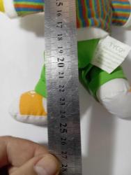 1997 yılından susam sokağı oyuncakları Çok iyi durumda 25 cm boy 2 si beraber gonderilecektir