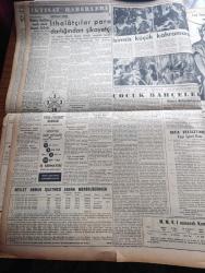 Yeni İstanbul Gazetesi - Turkish Newspaper - 6 Ekim 1958 - Dünya çocuk günü yazan Habip Edib Törehan Başmakale - Beşli konferans için Yunanistan'ın cevabı - İstanbul'un 36. Kurtuluş yıldönümü - 6. Dünya çocuk günü kutlanıyor - 142 işçi dün okmeydanı'nda ev sahibi oldu fotoğraf - İstanbul halkının ziyaretine açılacak olan milli sanayi sergisi devlet demiryolları standı fotoğraf - Diyanet işleri reisi Eyüp Sabri Hayırlıoğlu istifa etmeyecekmiş - Beşinci Fransız Cumhuriyeti doğdu - Adnan Menderes'in tetkikleri - Hilton oteli yiyecek fiyatlarına zam yaptı - Burç falınız - Ankara İstanbul Teknik Üniversite radyo programı - Fenerbahçe Beşiktaş'ı 4 1 yendi fotoğraflar - soyunma odalarında fenerbahçelileri tebrik eden Beşiktaş antrenörü Remondini hakem Faik Gökay'dan şikayet etti - Karagümrük takımı 29 Ekim'de İzmir'de - kadınlar arası yüksek atlama rekoru - Şeref Has - Can Bartu - Atan kazandı Yazan Sulhi Garan - ligde son puan durumu - Refik Koraltan Bursa'da - pul borsası açıldı - karikatür