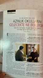 PAROS ÇOK KÜLTÜRLÜ YAŞAM DERGİSİ - KASIM 2011 SAYI: 2  ŞAHAN ARZRUNİ - GÜMÜŞYAN - ANİ İPEKKAYA - PATRİK BARTHOLOMEOS - LAKİ VASİLİADİS - SONA SIMONYAN - ARA GÜLER - DALARAS - ARAM GÜLYÜZ - MADLEN AKSU - TALİN AĞDERE - SARKİS PAÇACI - SEVAN KUTLU - MIGIRDİÇ SERTŞİMŞEK - LINDA AKYAN ÇETİNKAYA  ÇİN VE ERMENİ MÜZİĞİNİN EFENDİSİ - ASMALIMESCİT’İN YENİ KAZANIMI - DİYARBAKIR’DA AÇILIŞ İZDİHAMI - TİYATROYU İÇİME YAZMIŞLAR - RUM YETİMHANESİ TEHLİKE ALTINDA - 20. YILINI KUTLADI - AZINLIK OKULLARINI GELECEKTE NE BEKLİYOR - GÖRKEMLİ AÇILIŞ - KİFİDİS’İN BAŞINDAKİ ADAM - RADOST’UN 101. YILI - SİNGAPUR’DA ERMENİ İZLERİ - KÜLTÜR MİRASI TEHLİKE ALTINDA - YARIN DÜNDE YAŞAR - DERNEĞE SERGİLİ AÇILIŞ - YETİMLERİN ANNESİ - GÜMÜŞYAN VAKFI’NIN YENİ KAZANIMI - GETRONAGAN’DAN HANÇEPEK’E - SELANİK FİLM FESTİVALİ - MARDİN’DE ARA GÜLER - ŞİİRLERE SES VEREN DALARAS - KLASİK MÜZİK VE KOMEDİ - ŞARK DİŞÇİSİ - TARİH ARAŞTIRMA AZİZ VLAS - TARİH ARAŞTIRMA BIRAK ERMENİ OLARAK YAŞASIN - MUTFA – TAM TAKIM EKSİKSİZ 100 SAYFA