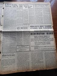 Yeni İstanbul Gazetesi - Turkish Newspaper - 22 Mayıs 1956 - dert ortaklığı yazan Habib Edib Törehan Başmakale - İran Şahı İstanbul'a ayak basarken fotoğraf - majestte imparatoriçe Süreyya beraberinde başvekil Adnan Menderes ve bayan Gökay olduğu halde otomobille beyoğlu'ndan geçerken fotoğraf - CHP kurultayı İsmet İnönü'nün mühim bir nutku ile çalışmalarına başladı - Kıbrıs'ta rum tedhişçilerin faaliyeti arttı - Atatürk üniversitesine eleman yetiştiriliyor - Hürriyet Partisi Manisa'da son Ege mitingini dün yaptı - Demokrat Parti Bergama mitinginden bir fotoğraf - hidrojen bombası infilakının tafsilatı - toplantı israfı yazan Refik Halit Karay - Muhtar yazan Fikret Arıt Yazı Dizisi - imparatoriçe Süreyya'nın hayatı Derleyen Nezihe Türkkan Yazı Dizisi - Stalin'in kızı Svetlana Moskova'da bir kabul resmine iştirak etti - köy kadınlarından yükselen ses yazan Tarhan Toker - Çayeli Çay fabrikası işletmeye açılıyor - Ankara İstanbul Radyosu Programı - Dünya Kupası Güreş Şampiyonası
