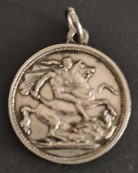 1 KRON 1890( KRALİCE VİCTORİA TASARİM  GÜMÜŞ KOLYE  UCU )