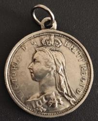 1 KRON 1890( KRALİCE VİCTORİA TASARİM  GÜMÜŞ KOLYE  UCU )