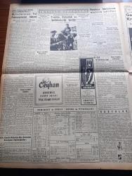 Yeni İstanbul Gazetesi - Turkish Newspaper - 4 Haziran 1953 - cezalar ve suçlar yazan Mustafa Nermi Başmakale - Kraliçe 2. Elizabeth taç giyme töreni fotoğraflar - emeklilik kanunu tasarısı meclisin gündemine alındı - Bandırma bölgesinde zelzele - komünist için Birleşmiş milletlere alınmıyor - napoli'deki kanlı sokak çarpışması - Ceza kanunu değişikliği 273. Madde ve basın hürriyeti - Rosenbergleri kurtarmak için son gayretler fotoğraf - Yunanistan başvekili Papagos 16 Haziran'da İstanbul'da - Anadolu ajansı hakkında meclise verilen sözlü soru - Mithatpaşa stadı'nda fetih gösterileri tekrarlanıyor - Şehzade camii yazan Aziz Ogan - siyasal bilgiler fakültesi profesörlerinden İsmail Hakkı Göreli'nin jübilesi - Gökbayrak yazan Leon Cahun Yazı Dizisi - dünyadan resimli röportajlar - Peron artık tamamiyle münzevi yaşıyor - Gripin - Burla Biraderler - Arı Unları - Jawa motosiklet - Yeni Parker 51 dolma kalemi - londra'dan Dün uçak postası ile getirdiğimiz taç giyinme töreninden fotoğraflar