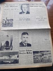 Yeni İstanbul Gazetesi - Turkish Newspaper - 4 Temmuz 1953 - prim siyaseti yazan Namık Zeki Aral Başmakale - Millet Partisi hakkında takibat başladı - İzmir'de neşredilen beyanname Millet Partisi öldü yaşasın millet - Polonya'da kanlı isyanlar başladı - Doktor Raif Yesari'nin evinde başsavcı arama yaptı - Wimbledon tenis turnuvası şampiyonu Victor Seixos fotoğraf - CHP yeni genel idare kurulu toplantı halinde fotoğraf - İsmail Rüştü Aksal CHP genel idare kurulundan istifa mı etti - 1 milyon 123 bin dolarlık mermi imal edeceğiz - Fuat Köprülü Yarın trenle Atina'ya gidiyor - Adnan Menderes Ankara'da - Türkiye güzellik kraliçesi Ayten Akyol amerika'ya hareket etti - döner ayna yazan Halide Edip Adıvar Yazı Dizisi - Afiş sergisi açıldı fotoğraf - Prens Sabahattin hayatı ve sosyolojisi yazan Nurettin Şazi Kösemihal - İzmir fuarından kaçırılan Kaplan - berlin'den tanklar çekiliyor - Mısır'da sansür kaldırıldı - meşhur falcı Johannes Vehlow fotoğraf - Dede Korkut yazan Eflatun Cem Güney
