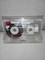 Kaset İbrahim Tatlıses Allah Allah, Hülya. kartoneti yok. baştan sona sorunsuz çalışıyor.