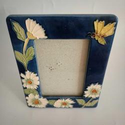 Kelebek Detaylı Çiçekli Seramik Çerçeve