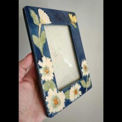 Kelebek Detaylı Çiçekli Seramik Çerçeve