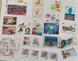 YERLİ YABANCI  KULLANILMIŞ ZARFA YAPIŞIK  DAMGALI DAMGASIZ   PUL  LOTU