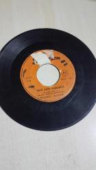 NEZAHAT BAYRAM SÖZ VERİP SABAHA GELECEK HANGİ BAĞIN BAĞBANISAN 45 LİK PLAK