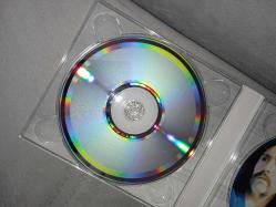 CD Barış Manço arşiv serisi 1. 3 Cd bir arada. müsaadenizle çocuklar,  hal hal, çocuk şarkıları volume 2. Dinlemeyi etkilemeyen çizikler var. Sorunsuz çalışıyor, koleksiyonluk