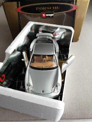 İTALYAN ORJİNAL BURAGO MARKA 1/18 ÖLÇEKLİ 1999 MODEL PORSCHE 911 TURBO GT DIECAST MODEL ARABA