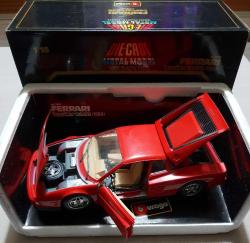 İTALYAN ORJİNAL BURAGO MARKA 1/18 ÖLÇEKLİ 1984 MODEL FERRARİ TESTAROSSA DIECAST MODEL ARABA