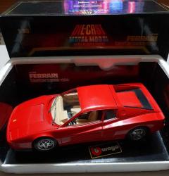 İTALYAN ORJİNAL BURAGO MARKA 1/18 ÖLÇEKLİ 1984 MODEL FERRARİ TESTAROSSA DIECAST MODEL ARABA