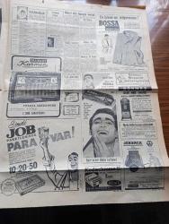 Hürriyet Gazetesi - Turkish Newspaper - 19 Eylül 1966 - büyük bir askeri törenle ve yaşlı gözlerle Cemal Gürsel Dün toprağa verildi - Cemal Gürsel Anıtkabir'in yanında toprağa verilmeden önce top arabasında Fotoğrafı - Melahat Gürsel'in hastalığı devam ediyor - Alman kaptanın denize attığı kayıp genç Akif İyigün'ün babası 1 milyon lira tazminat istiyor fotoğraf - Cemal Gürsel'in en eski okul ve silah arkadaşı Yusuf Adil Egeli aynı yatakta öldü - Hınısın 43 köyü verilecek 100 liraları hazineye başlayacak - Kıbrıs'ta Türklerle Rumlar yine çatıştı - Adana'da tek dersten kalan öğrenciler Ankara'ya kadar yaya gidecekler - Adana trafik müdürü Kemal kermen için soruşturma açıldı - Renault Bulgaristan'da otomobil monte edecek - aşka inandım yazan ve çizen Faruk Geç - Burç falınız - İstanbul Ankara İzmir Radyosu Programı - yeni cereyan sistemi ile su kesilmesi önlenecek - Gibbs tıraş kremi - Bossa gömlekleri - Cemal Gürsel'in son yolculuğu - Törende İsmet İnönü Süleyman Demirel Fotoğrafı