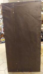 Kâbe Örtüsü,  her yıl değiştirilen kâbe Örtüsü parçası,  üretim yerinde artan parçalardan Hatıra amaçlı kâbe iç Örtüsü. 35 x 75 cm.