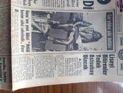 Hürriyet Gazetesi - Turkish Newspaper - 1 Mart 1966 - yeni bütçe kabul edildi kabul 237 red 200 çekimser Çankırı milletvekili M.Ali Arsan - caz yıldızı gibi gana lideri Khow Amihyia Fotoğrafı - liseyi bitirenler yedek astsubay olacak - İsmet İnönü iktidar rejimi tehlikeye düşürüyor dedi - Cevat Odyakmaz'ın İltihakı ile Adalet Partisi'nin sandalye sayısı 241'e yükseldi - İsrail eski pilot Abraham Nathan barış için tek başına Mısıra uçtu - İETT Genel Müdürü Orhan İlter emekliye sevk edildi - Yörük güzeli Teslime zifaf gecesi satıldı yaşlı adamı döve döve hastanelik etti fotoğraf - Cemal Gürsel sakin bir gece geçirdi - aşk ve macera romanı Kader çizgileri çizen Faruk Geç - İstanbul'un kanalizasyonu 25 yılda tamamlanacak - burç falınız - bizimkiler yazan Kemal Bisalman çizen Sezgin Burak - Marshall - artistliği fiyasko ile sona eren Prenses Süreyya köşkü'ne kapandı fotoğraf - anası merkep babası zebra olunca yavru bir acayip çıktı fotoğraf - dünyanın en zengin adamı petrolcü Paul Getty