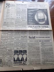 Hürriyet Gazetesi - Turkish Newspaper - 1 Mart 1966 - yeni bütçe kabul edildi kabul 237 red 200 çekimser Çankırı milletvekili M.Ali Arsan - caz yıldızı gibi gana lideri Khow Amihyia Fotoğrafı - liseyi bitirenler yedek astsubay olacak - İsmet İnönü iktidar rejimi tehlikeye düşürüyor dedi - Cevat Odyakmaz'ın İltihakı ile Adalet Partisi'nin sandalye sayısı 241'e yükseldi - İsrail eski pilot Abraham Nathan barış için tek başına Mısıra uçtu - İETT Genel Müdürü Orhan İlter emekliye sevk edildi - Yörük güzeli Teslime zifaf gecesi satıldı yaşlı adamı döve döve hastanelik etti fotoğraf - Cemal Gürsel sakin bir gece geçirdi - aşk ve macera romanı Kader çizgileri çizen Faruk Geç - İstanbul'un kanalizasyonu 25 yılda tamamlanacak - burç falınız - bizimkiler yazan Kemal Bisalman çizen Sezgin Burak - Marshall - artistliği fiyasko ile sona eren Prenses Süreyya köşkü'ne kapandı fotoğraf - anası merkep babası zebra olunca yavru bir acayip çıktı fotoğraf - dünyanın en zengin adamı petrolcü Paul Getty