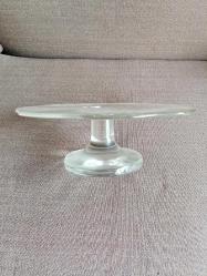 AYAKLI CAM PASTA TABAĞI