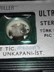 Kaset Michael Jackson thriller albümü. Orijinal. Dönem Kağıt Baskı. Kaset ve kartonette yazı var. Sorunsuz çalışıyor