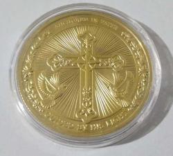 İnci Kaplama Kabartmalı Altın Kaplama Madeni Hatıra Madalyonu- Hz. İsa Kılavuz  (Resimdeki Ürün Gönderilecektir)