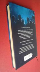 YERE YAKIN YILDIZLARA UZAK