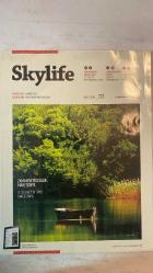 SKYLİFE DERGİSİ - AĞUSTOS 2014 SAYI: 373  HAMDİ TOPÇU - TEMEL KOTİL - ZEKİ ÇUKUR - MURAT ÖZ - AYSUN ULUSU - RAHİME DEMİR BULUT - KAMİL MEHMET ÖZKAN - ALPAY YALÇINKAYA - SERKAN ÜNAL - SELİM KARA - SERDAR TURAN - GAMZE ÜNAL - GÖKÇEN ATA - HASAN MERT KAYA - MELİH USLU - MELEK CEVAHİROĞLU ÖMÜR - NİHAN UÇAR - SUAVİ YAZGİÇ - VIRGINIA TAYLOR SAÇHOĞLU - HALİL ÖTER - BERTUĞ YASAVULLAR - MEHMET GÜND - AHMET BİLAL ARSLAN - SEMA TEKER - ÖMER ÇELİK  DOĞU AKDENİZ’İN BİRİKİMİ HATAY - ZONARO’NUN ANNE SEVGİSİ - YAZ TATLILARI - ZAMANDA YOLCULUK MAKEDONYA - KURTULUŞ SAVAŞI’NIN SON ZAFERİ - TÜRK EDEBİYATI ÇİN’DE - AYVALIK’TA KLASİK MÜZİK RÜZGÂRI - EN BÜYÜK SEYYAH EVLİYA ÇELEBİ - YENİ PAZARLAR YENİ İŞBİRLİKLERİ - AVRUPA MÜZİĞE DOYUYOR - UZAYI SANATLA KEŞFETMEK - MİTLER CANLANIYOR - DİJİTAL MOZAIK - ŞEHİRLİ FESTİVAL - ELEKTRONİĞİN RÜYASI - HERKES İÇİN FESTİVAL - ASNO 2014 İSTANBUL’DA - ÖNCE SAĞLIK - SEYAHAT VE KİTAP TUTKUNU - YENİ DESTİNASYON BORDEAUX - KEMAL SAYAR’IN SARAYBOS – TAM TAKIM EKSİKSİZ 210 SAYFA