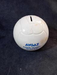 AYGAZ TOP FORMUNDA PLASTİK KUMBARA tapası yok