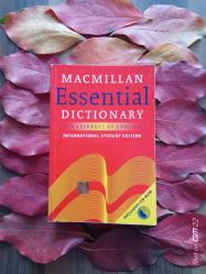 MACMILLAN Essential DICTIONARY