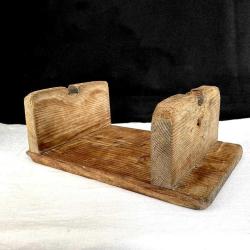 Nostaljik Ahşap El Oyması Banyo Taburesi