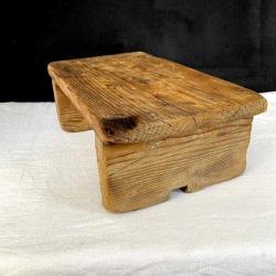 Nostaljik Ahşap El Oyması Banyo Taburesi