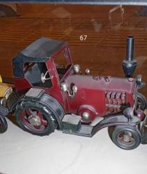 El Yapımı Antika Metal Araba Maketi