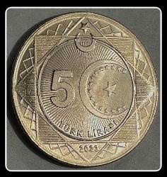 2023 Yılı 5 LİRA “Madeni” (Yeni Basım 100.YIL Hatırası) “ ÇİL” Quadran Kapsül İçinde