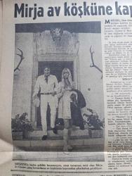 Hürriyet Gazetesi - Turkish Newspaper - 21 Kasım 1969 - astronotların ay sefası bitince Aydan dünyaya dönüş başladı - Apollo 1 ile Ay'a bir iniş yapan Conrad ile Bean  Ay'da iki defa yürümüşlerdir fotoğraf - Mine Hanzade Hollywood yolcusu fotoğraflar - Başkan Cevdet Sunay Brejnev ile beklenmedik görüşme yaptı - yere düşen astronot Charles Conrad ölümden kurtuldu - Ay ikinci defa fethedilince kameri tarikatı ikiye bölündü - Çanakkale valisi Celal Tüfekçi emniyet genel müdürü oldu - şampiyon boksör Muhammed Ali Clay şimdi ring yerine sahnede alkış topluyor fotoğraf - İstanbul polisinin köpekleri Caki ve Baron arama tarama yaptı fotoğraf - sanat okulu boykotları olaylara yol açtı - Tarkan gümüş eyer yazan ve çizen Sezgin Burak - Alamanya'dan gelecek mektup yazan çizen Faruk Geç - Gediz dağları eşkiya dolu - 58'li telefonlar yılbaşına kadar çalışacak - Flora sofra margarini - Avrupa'nın bir numaralı hovardası Günter Sachs Ve sevgilisi Mirja Larsson av köşkü'ne kapandı fotoğraflar