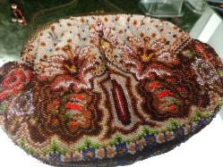 1900 BAŞLARI FRANSIZ BONCUK İŞİ KAPAMA KISMI YILAN BAŞI FORMUNDA ÇANTA