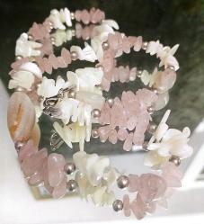 SEDEF PEMBE KUVARS DOĞAL TAŞ KOLYE UZUNLUK 28 CM