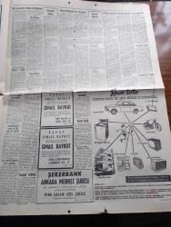 Hürriyet Gazetesi - Turkish Newspaper - 23 Temmuz 1969 - Üç astronot hızla dünyaya yaklaşıyor - Ay böceği Kartalın Aya konmasını gösteren temsili resim - Amerika'da Ay modası bir salgın halini aldı - arabası ile denize uçunca yanındaki kadının boğulmasına sebep olan Edward Kennedy'nin durumu sarsıldı fotoğraflar - Apollo programının gerçekleşmesinde en büyük payı olan Von Braun artık başka dünyalara göç edebiliriz dedi - Apollo 12 Kasım ayında atılacak - karaburun'da komando kampına Başbuğ demeden girilemiyor fotoğraflar - Süleyman Demirel doğu'ya yöneldi - Kürekle Atlantik'i geçti ama başarısını Apollo 11 gölgeledi - Aydan dünyaya faydalı mikropların gelmesi muhtemel - Neşet Ertaş yarın akşam Erzincan spor kulübünde - Tarkan korkunç takip yazan ve çizen Sezgin Burak - İsmail Baykut taziye mesajları - Türk petrolü İtalya'da rafine edilecek - Sovyet Basını Luna 15'ten kısa söz ediyor - 85'lik Ermeni Nişan Harutyan Müslümanlığı kabul ederek sünnet oldu Fotoğraf -  Opon ağrı kesici