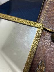 Fransız makyaj aynası