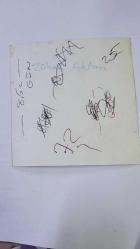 YEŞİLÇAM OYUNCUSU ve 1969 TÜRKİYE GÜZELİ ZUHAL AKTAN'IN ORİJİNAL FOTOĞRAFI - 12 x 12 cm EBADINDA - ZUHAL AKTAN, GÜLÜMSEYEREK KADRAJA POZ VERİRKEN ÇEKİLMİŞ BİR KARE