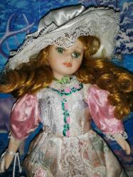 30 cm boy KONTES BEBEK YEŞİL GÖZLÜ KIZIL SAÇLI ÇOK GÜZEL KUSURSUZ