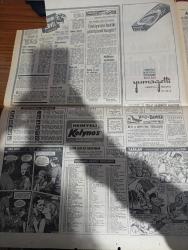 Hürriyet Gazetesi - Turkish Newspaper - 19 Şubat 1969 - Türkiye'yi de büyük ölçüde tesiri altına alan akdeniz'deki soğuk harp - artık bir İsrail bile 6. Filo'ya güvenemez çağıramaz çünkü İvan akdeniz'dedir - 626 Kildin Rus Akdeniz filosunun en güçlü destroyerlerindendir fotoğraf - Amerika'nın Akdeniz'de Rusya'dan daha çok harp gemisi var - Akdeniz'de kimin nerede neleri var harita - Adalet Partisi İstanbul milletvekili Profesör Aydın Yalçın'ın önergesinde son olaylar için meclis araştırması açılması istendi - Cüneyt Arcayürek - taksim'deki kanlı olayın henüz tek suçlusu dahi bulunamadı - İçişleri Bakanı Faruk Sükan 3.5 senedir istifa etmemi bekliyorlar dedi - taksim'deki pazar günkü olaylarda can veren müteahhit Ali Turgut Aytaç'ta toprağa verildi - Amerika'nın en büyük gazetesi The New York Times Amerika Türklerin haysiyet ve gururunu dikkate almalıdır dedi - Gönül avcısı yazan Faruk Geç - Tarkan Honoriva'nın yüzüğü yazan ve çizen Sezgin Burak - Kıbrıslı mücahitler felekten gece çaldı