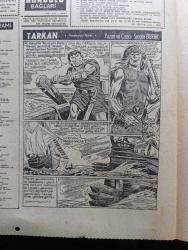 Hürriyet Gazetesi - Turkish Newspaper - 24 Kasım 1968 - Doktor Kemal Beyazıt kesin konuştu hemen bir kalp nakli daha yapacağım - jandarmalar İki kadını öldürdü diyen İnönü olayı meclise götürecek - Monaco prensesi Grace Kelly ile Eşi Prens Rainier Bursa kılıç kalkan ekibini seyrediyor fotoğraf - Doktor Kemal Beyazıt kalp nakli yaptığı Maviş Karagöz'ün kocasının önünde gözyaşını tutamadı - ilk kalp nakli ameliyatını gerçekleştiren Doktor Christian Barnard bir hastaya 3-4 defa kalp takılabilir dedi - Monaco prensesi Grace Kelly Bursa kraliçesi seçildi - Türkiye'den geçecek olan Londra Sidney otomobil maratonu bugün başlıyor - işçiler nasıl emekli olur hazırlayan Metin Soysal - Gönül avcısı yazan ve çizen Faruk Geç - Tarkan Honoriva'nın yüzüğü yazan ve çizen Sezgin Burak - İstanbul Ankara İzmir Radyosu Programı - Yıldırım servis emrinizde - serbest kürsü herkese söz hakkı yöneten Tahsin Öztin - PTT Beşiktaş'ın hattını son anda kesti 1 1 fotoğraf -  Fenerbahçe kulübü başkanı Faruk Ilgaz