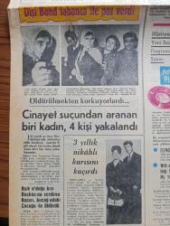 Hürriyet Gazetesi - Turkish Newspaper - 15 Kasım 1968 - İngiltere'nin teşebbüsüne karşı NATO'da tepki uyandı - Türkiye yeni bir anlaşmanın içine girmeyecek Cüneyt Arcayürek bildiriyor - Amerika ile ikili anlaşmayı bu ay imzalayacağız - İhsan Sabri Çağlayangil Kıbrıs için derhal beşli bir konferans teklif etti - haftanın plağı - Gaziantep'te galeyana gelen halk vilayet binasını taşladı - üniversiteye giremeyenler rektörlük binasını bastı -  Dişi Gülsüm Öncü tabanca ile poz verdi fotoğraf - Avustralya'ya 2. İşçi kafilesi dün hareket etti - Yıldırım servis - serbest kürsü herkese söz hakkı yöneten Tahsin Öztin - kıymetli sanatkar Nezahat Bayram'ın en son okuduğu türküler Grafson plaklarında - İstanbul Ankara İzmir Radyosu Programı - kadın hayvan yetiştiricisi Margaret Hunter 90 kedi ve köpeği için bir uçak kiraladı fotoğraf - Almanlar çok çocuğu olan Türk işçilerinin durumlarını köylerinde inceliyor - ürgüp'te bir güvercin yuvası tam otuz bin liraya satılıyor -  karikatür