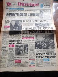 Hürriyet Gazetesi - Turkish Newspaper - 25 Ağustos 1968 - Romanya diken üstünde - Rusların kuzeyden Bulgarların da güneyden ülkeyi kuşatması üzerine Rumen ordusu dün sabah alarm haline geçirildi - Mareşal Tito bağımsızlığımızı her tehdide karşı savunacağız dedi - Çek halkı hıncını Doğu Almanyalı turistlerden alıyor Özkan Şahin Çek Avusturya sınırından bildiriyor - çekoslavakya'da Hürriyet hareketinin lideri Dubçek'de Moskova'da fotoğraf - cumhurbaşkanı Svoboda fotoğraf - kremlin'de çetin bir pazarlık var - işgal Kuvvetleri kumandanı olan Sovyet generali Orlov dün 7 maddelik bir emir çıkararak kuvvetlerinin dış mahallelere çekilmesini istemiştir - Çekoslavak işçileri artık Rus atom silahları için uranyum çıkarmıyor - işgal haberini öğrenince Dubçek hıçkıra hıçkıra ağladı - Kirli milyonlar yazan ve çizen Faruk Geç - Tarkan Kuzey canavarları yazan ve çizen Sezgin Burak  - Türk profesör Mehmet Akçay hazırladığı suni kalp için alet yaptırmak üzere Amerika'ya gitti - merdivenlerde sevişenler