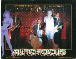 AUTO FOCUS - OTOMATİK ODAKLANMA FİLMİNİN ORJİNAL LOBİ KARTI - GREG KINNEAR, WILLIEM DAFOE, MARIA BELLO - USA DÖNEM BASKISIDIR - NO: 1
