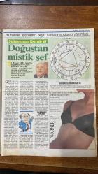 HÜRRİYET PAZAR EKSPRES DERGİSİ - 28 EKİM 1990 -  TÜRKAN ŞORAY – MÜJDE AR – SİBEL CAN – SEYYAL TANER – BANU ALKAN – SUNA YILDIZOĞLU – AJDA PEKKAN – FATMA GİRİK – HÜLYA KOÇAK – TURGUT ÖZAL – HÜLYA KOÇYİĞİT – LEYLA SAYAR – NÜKHET DURU – EMEL SAYIN – GÜNGÖR BAYRAK – KAYHAN YILDIZOĞLU – YAPRAK ÖZDEMİROĞLU – BÜLENT KAYABAŞ – ORHAN OLCAY – TÜMER ARGIN – ÇİĞDEM TUNÇ – HARİKA AVCI – SEVTAP PARMAN – ROBERT MITCHUM – YUL BRYNNER – ORHAN ELMAS  VAKILACAK FOTOĞRAFLAR – İNÖNÜ VE DEMİREL’İN BEYİN HARİTALARI – NEREDEN NEREYE – NACİYE NACİYE – O YOLDAN GEÇTİLER – ŞÖHRETİN YOLLARI – YAPRAK VE FATO – GÖÇMEN GÜZELİ – ZİNA VE CEZA HARİTASI - SÜLEYMAN DEMİREL – HÜLYA KOÇAK – ERDAL İNÖNÜ – GÜNER ÜMİT – AZİZ ÜSTEL – BELKIS ÜNLEN – AYSUN KAYACIK – NESRİN İŞÇİ – ORHAN OLCAY – TÜMER ARGIN – FİKRET ERCAN – MEHMET YAŞİN – ŞİNASİ GÜMÜŞEL – LEYLA İSMİER – METE TÜRKBEN – REMZİ ALİŞAN – ŞEVKİ ADALI – NEZİH ALKIŞ – AHMET ALTAN – UĞUR CEBECİ – EROL GÖNENÇ – DOĞAN HIZLAN – ERUĞRUL ÖZKÖK – HALUK ŞAHİN – ESEN ÜNÜ- 30 SAYFA